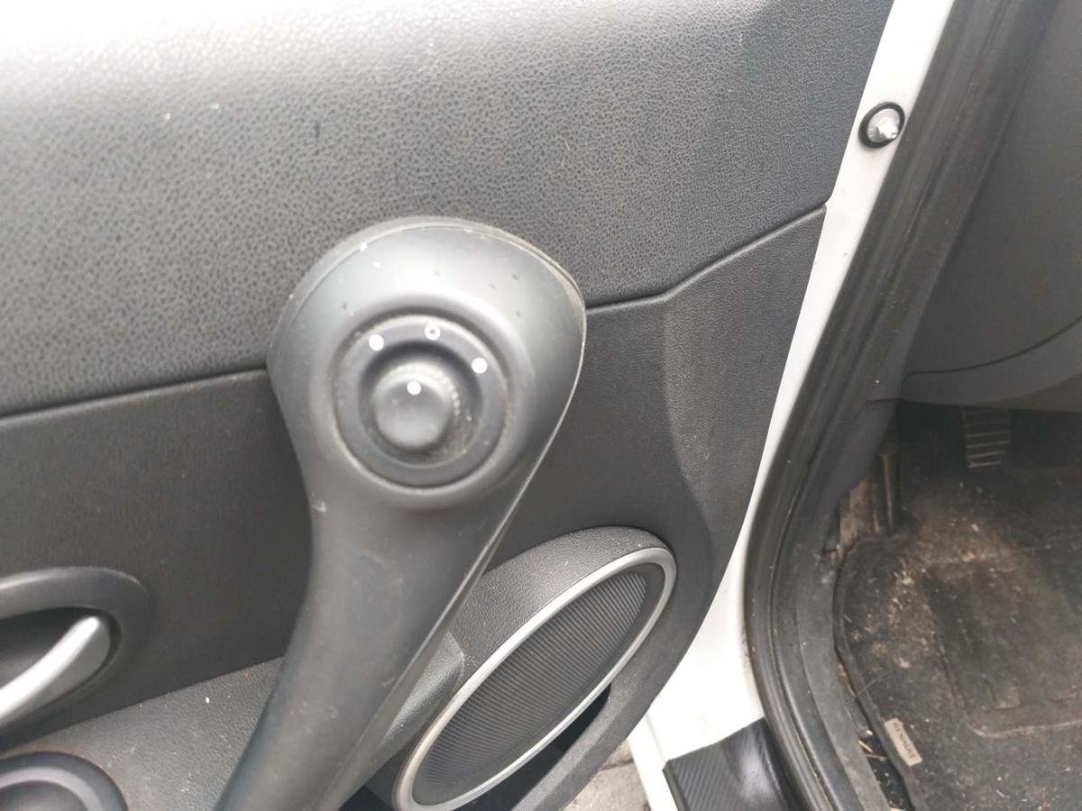 Renault Clio 3 original Außenspiegel rechts elektrisch verstellbar OV369 Weiß Bj.2009